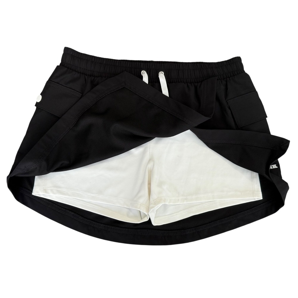 PINK Victoria's Secret NWT Black Cargo Athletic Skort  White‎ Shorts Size Medium - Picture 3 of 8